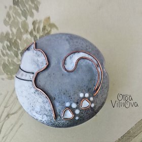 Quiet Heart Sitting Cat #1 image